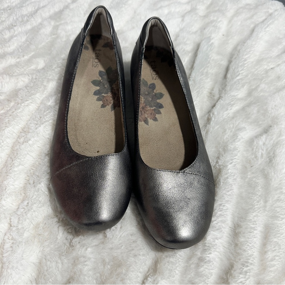 Taos Metallic Pewter Leather Ballet Flats Comfort Shoes Size 7.5 Euro Neutral - Picture 5 of 11